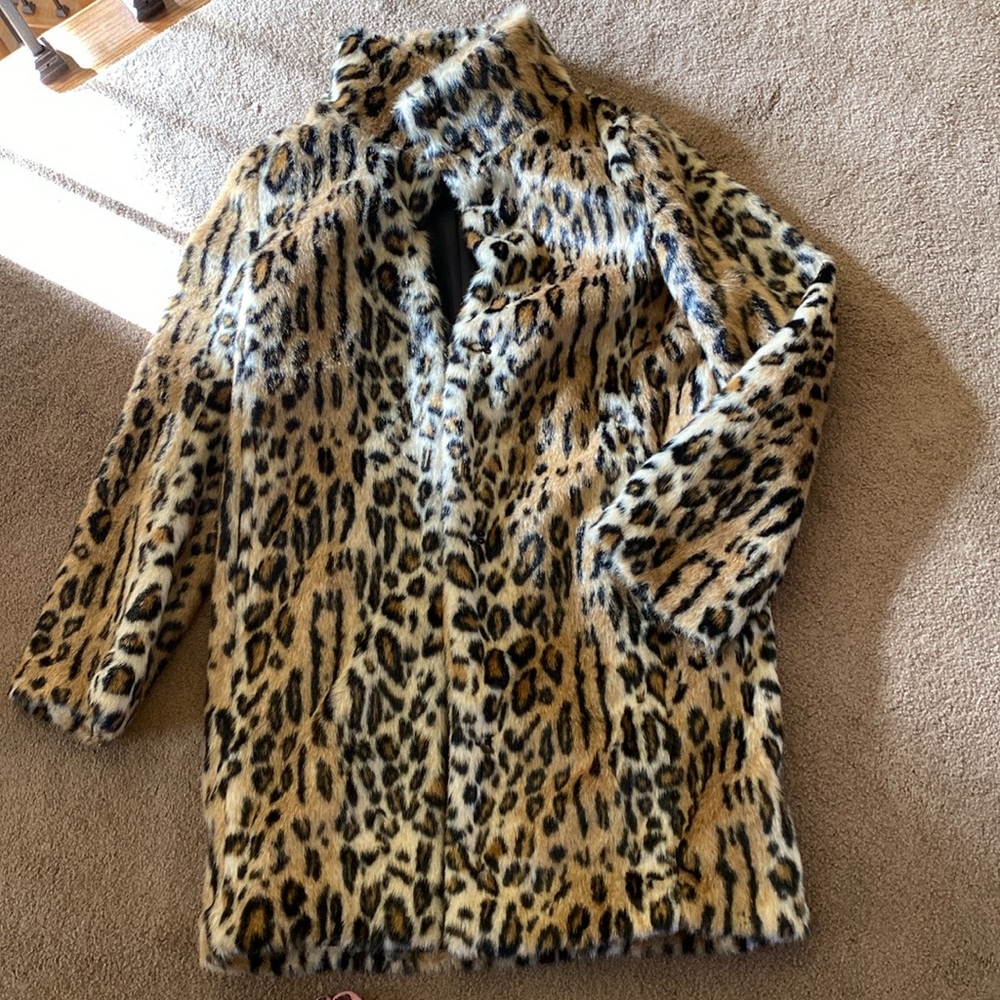 H&M Leopard Faux Fur Coat size 4.